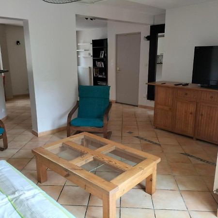 Appartement Au Centre Ville Avec Un Beau Jardin Prive Lannion Esterno foto